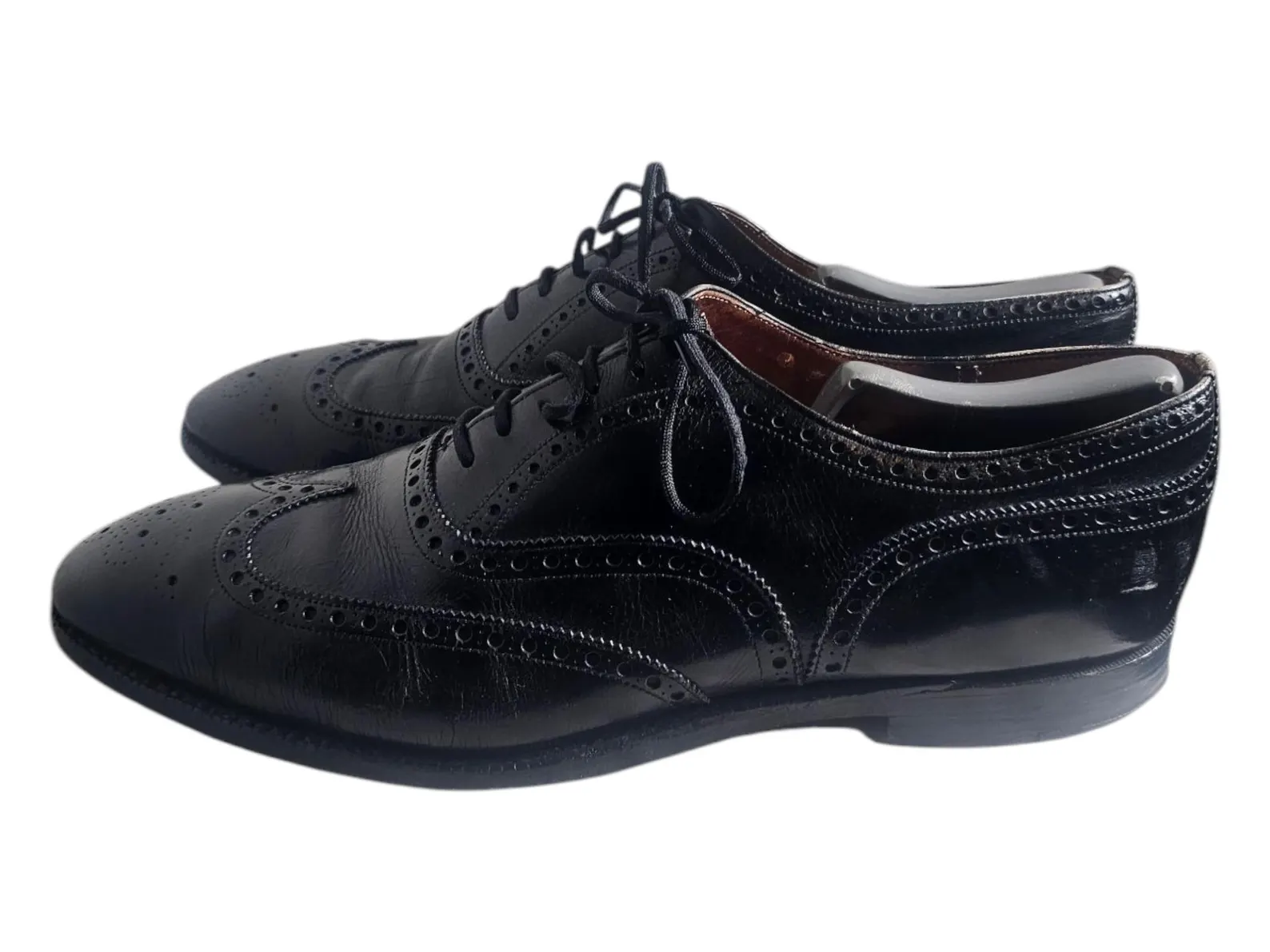 Vintage CHURCH'S Size 10.5 Black Leather Wingtip Lace Up Brogue/Rare English Dress Shoes - Image 4