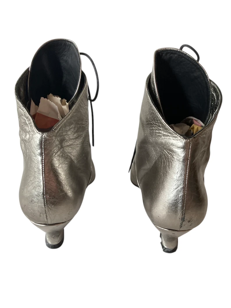 Vintage 90s Nine West Silver Leather Ankle Boots - Lace Up, Size 6 B - Image 7